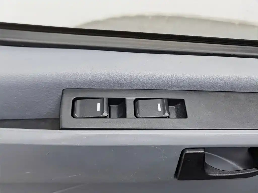Фото 9 - Maxus Xintu V80