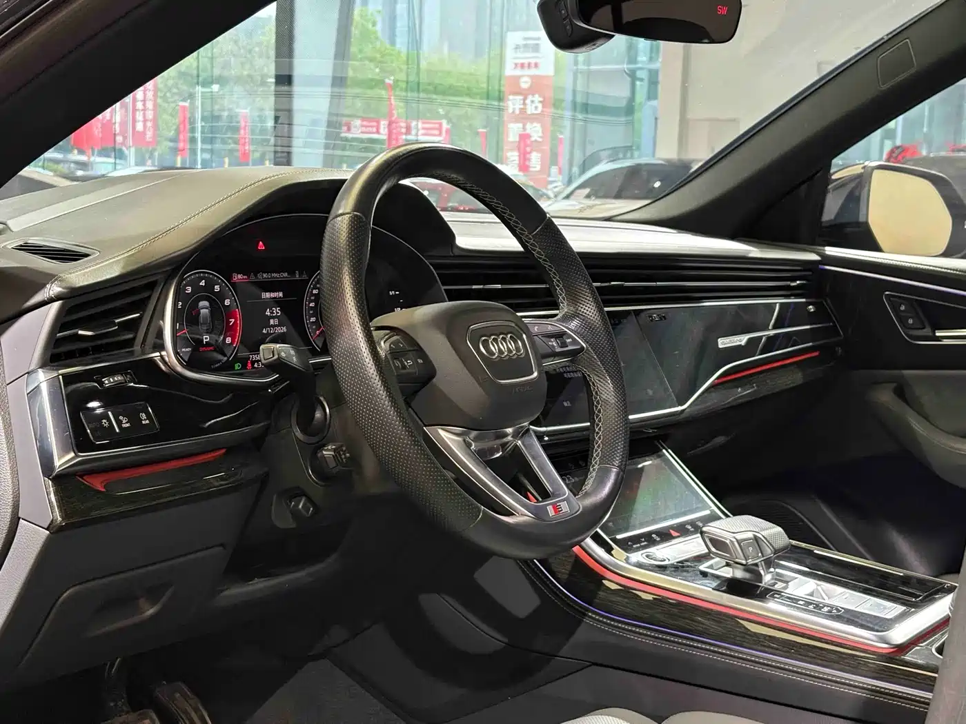 Audi Q8 2021 Model 55 TFSI Exclusive Dynamic фото 9