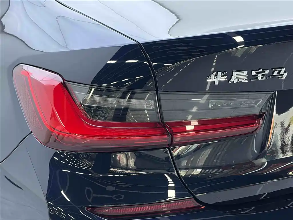 BMW 3 Series 2021 320Li M Sport Package фото 8