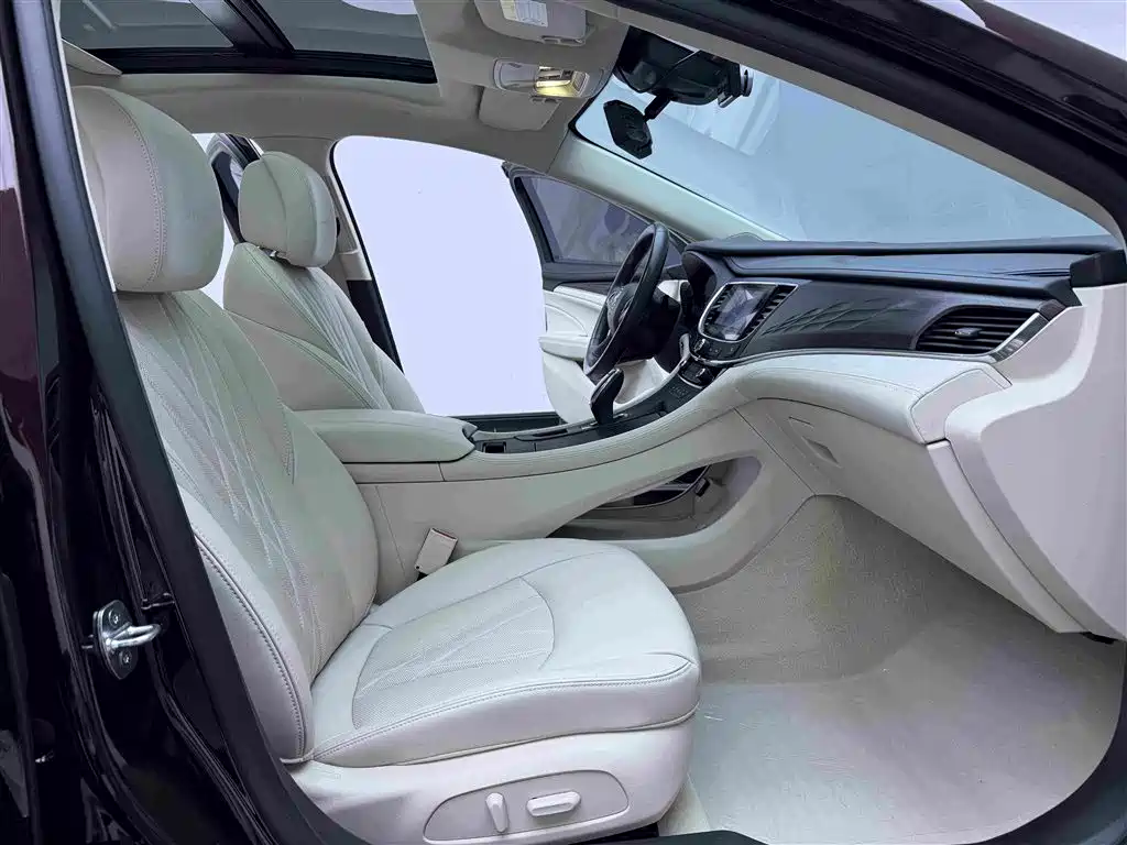 BUICK LACROSSE