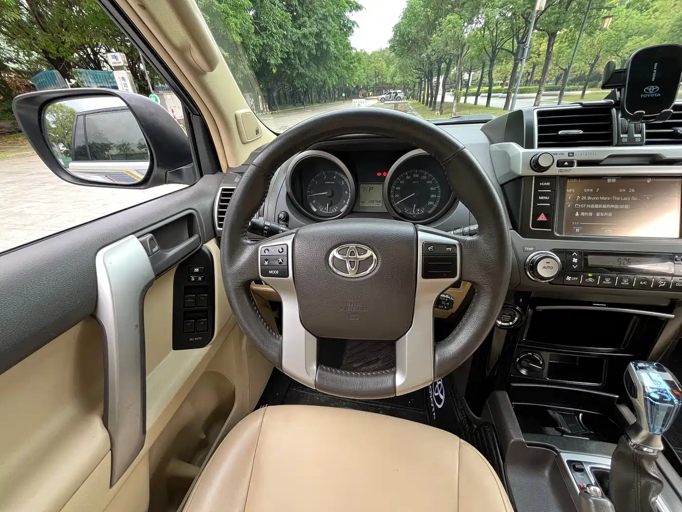 Toyota Prado 2016 2.7L Auto Luxury Edition фото 9