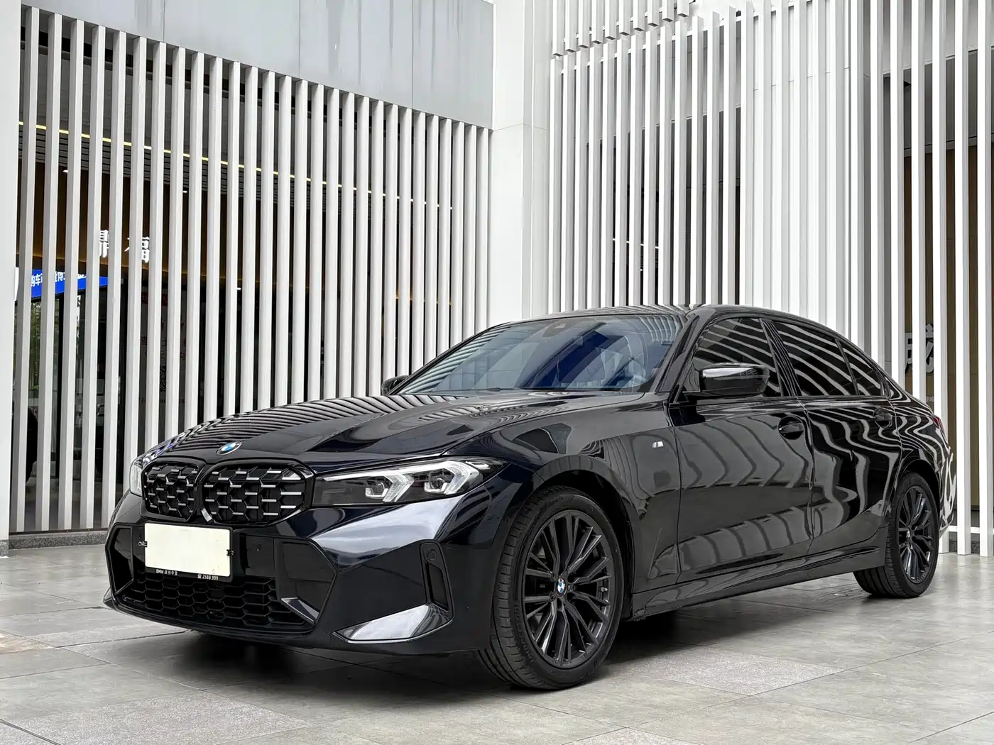 BMW 3 Series 2023 325Li M Sport Black Night Package