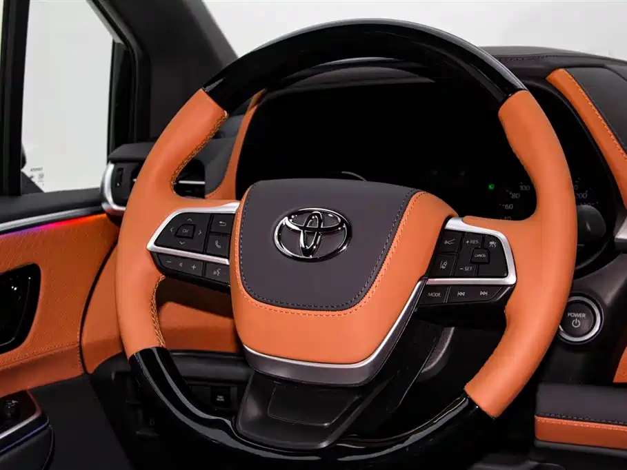 Toyota Sienna 2024 2.5L Hybrid Comfort Edition фото 26