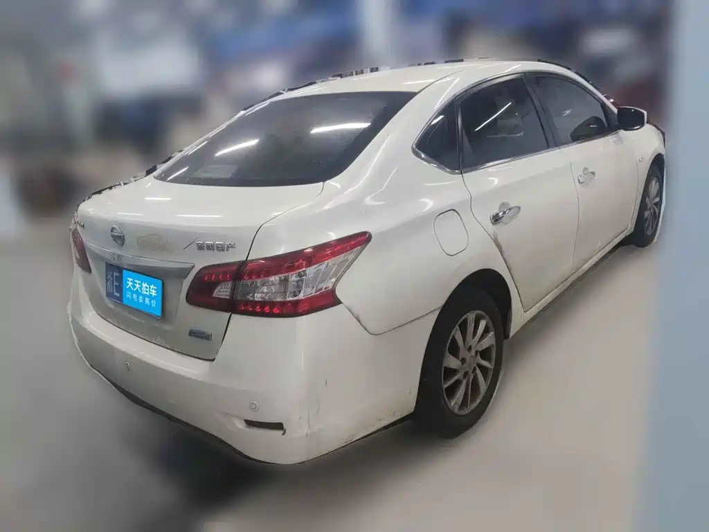 Фото 2 - Nissan Sylphy