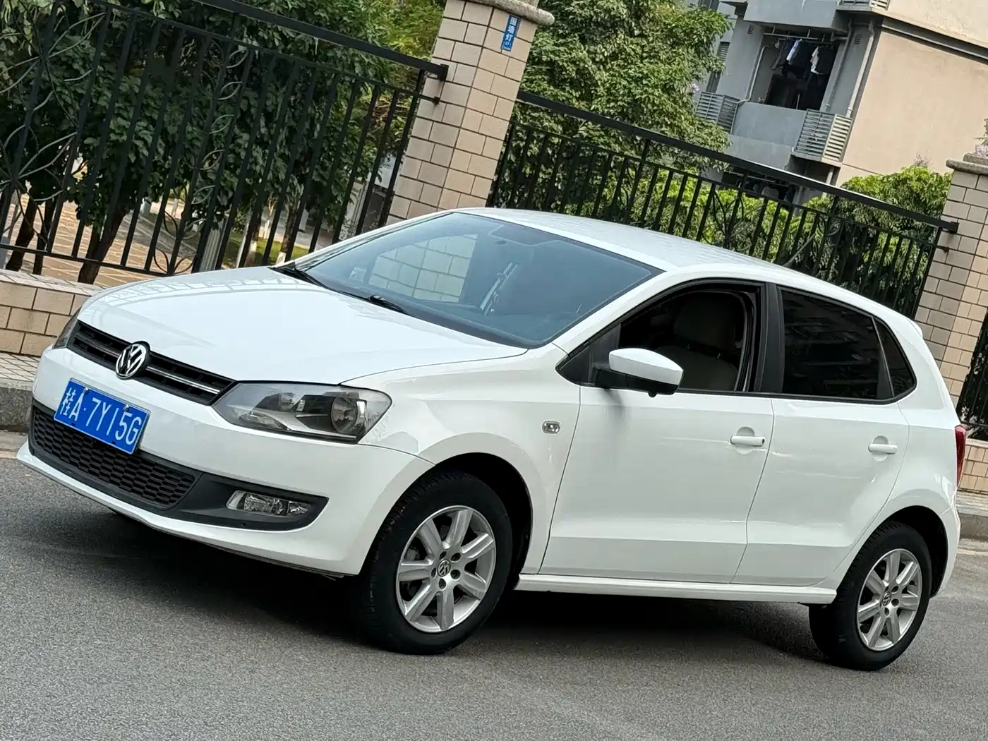 Фото 1 - Volkswagen Polo