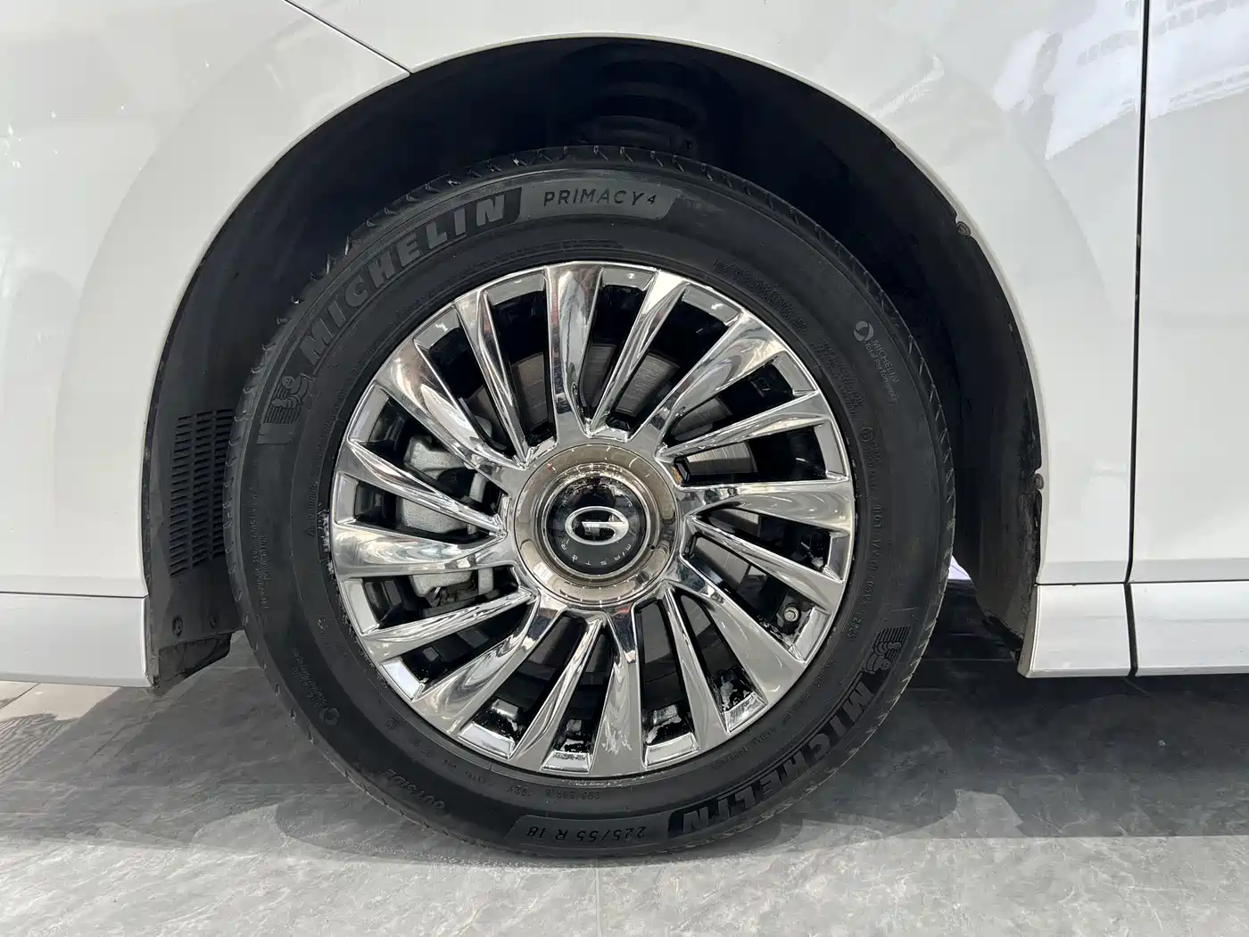 GAC TRUMPCHI M8