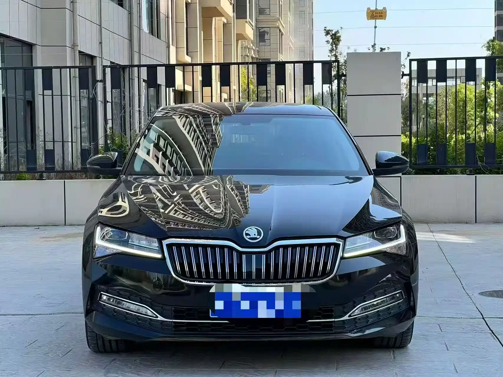 صورة 2 - Škoda Superb