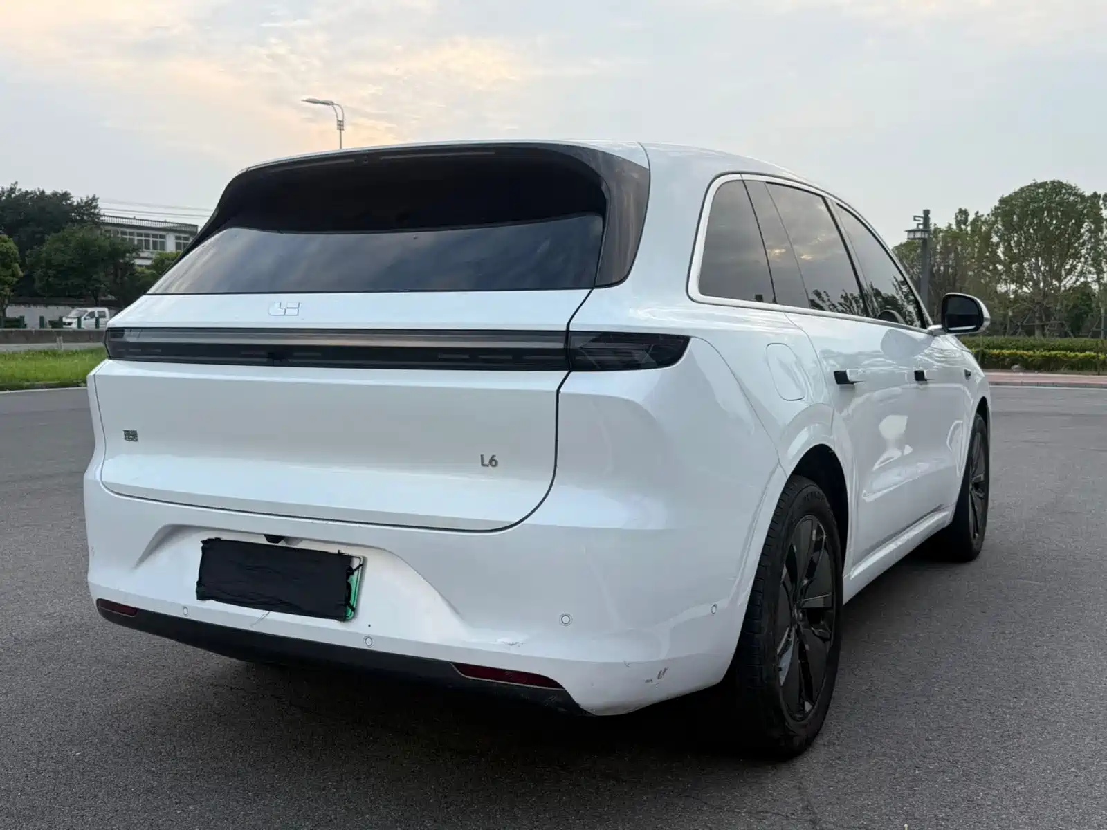 Фото 4 - Li Auto L6