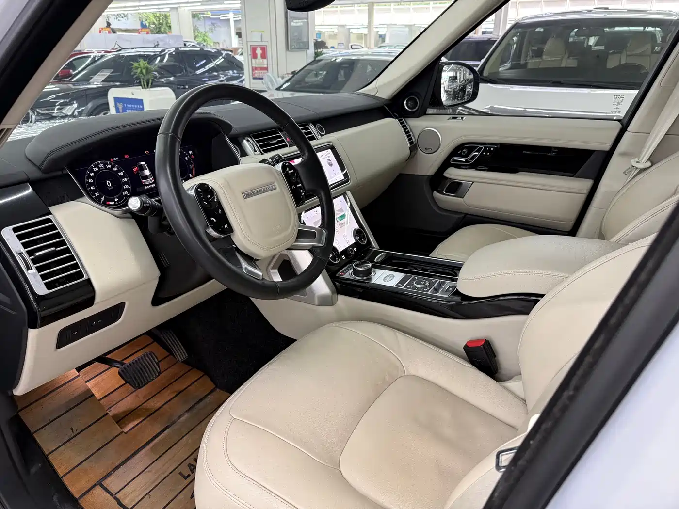 Land Rover Range Rover, миниатюра 4