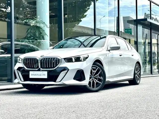  BMW BMW i5 2024 eDrive 35L Premium Model M Sport Package
