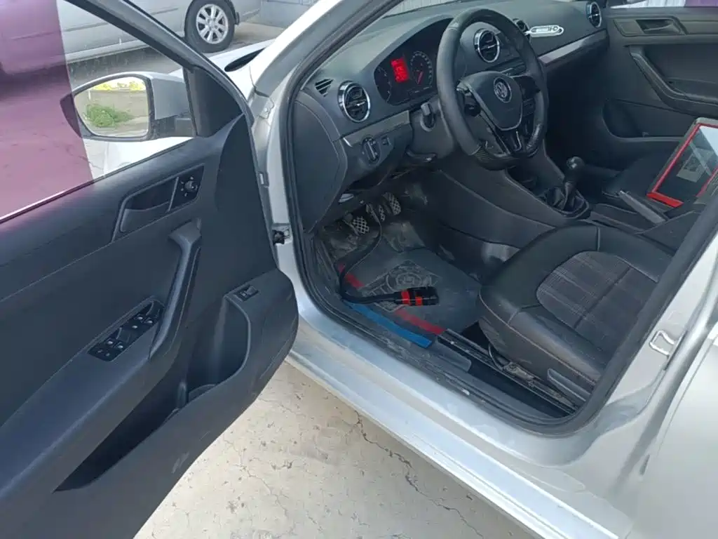 Volkswagen Jetta 2019 2017 1.4L Manual Fashion