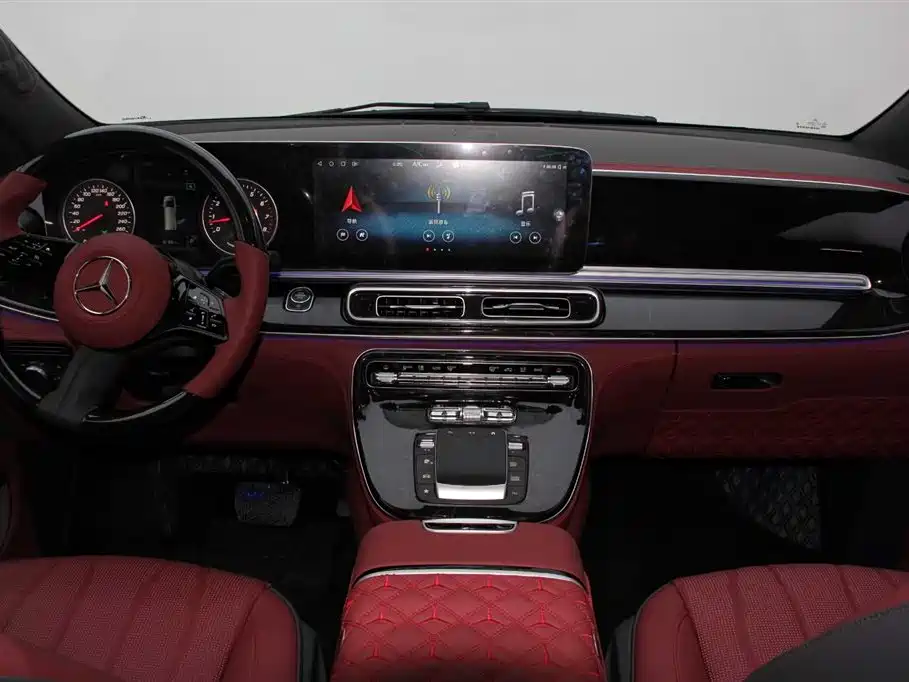 Mercedes-Benz Vito 2024 2.0T Business 7-Seater фото 19