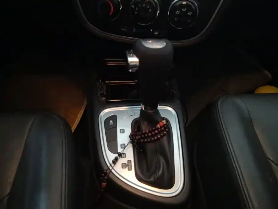 FAW Junpai D60 2015 2015 1.8L Auto Premium