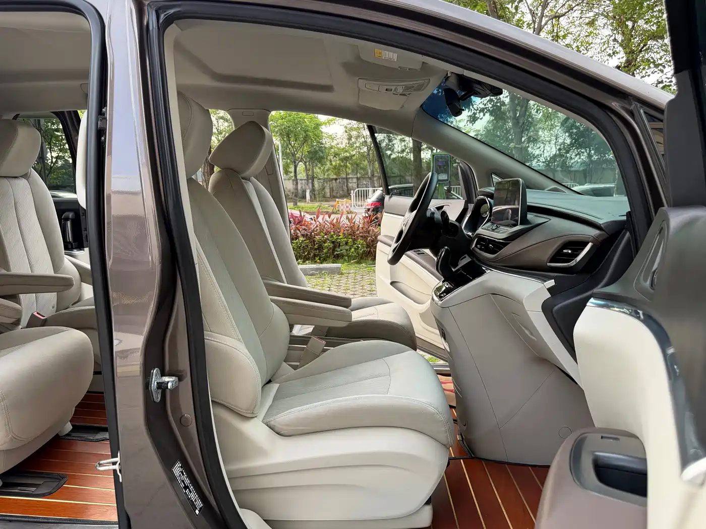 Buick GL8 2023 Model Land Business Class Smart фото 9