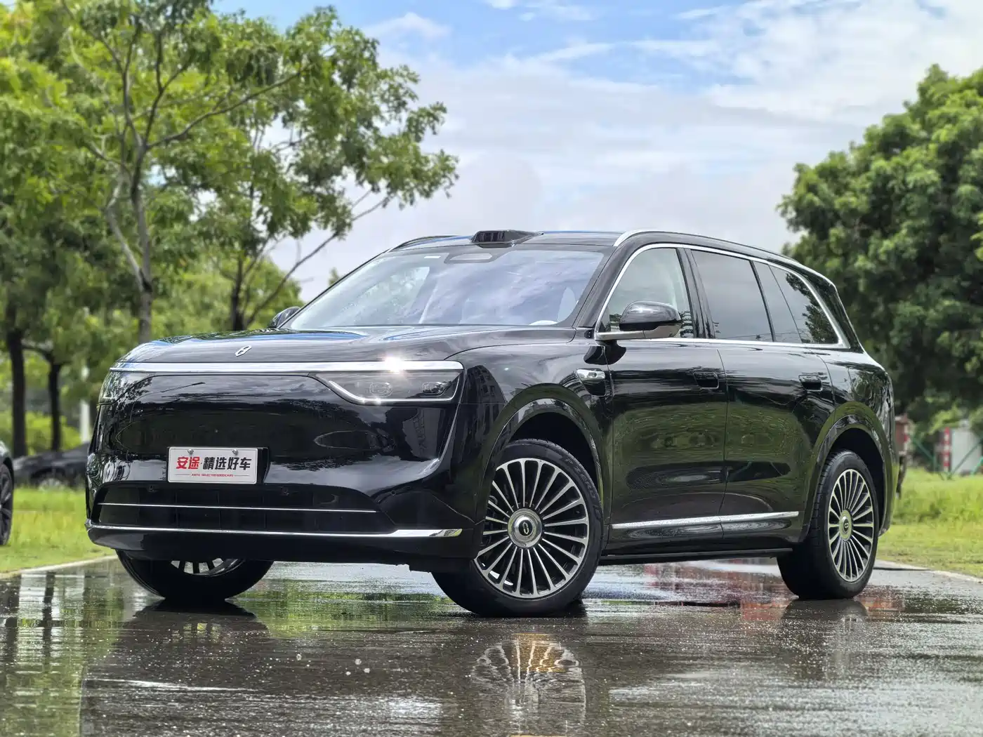 AITO Wenjie AITO M8 2025 Model Extended Range Max+ Edition 53.4kWh 6-Seater