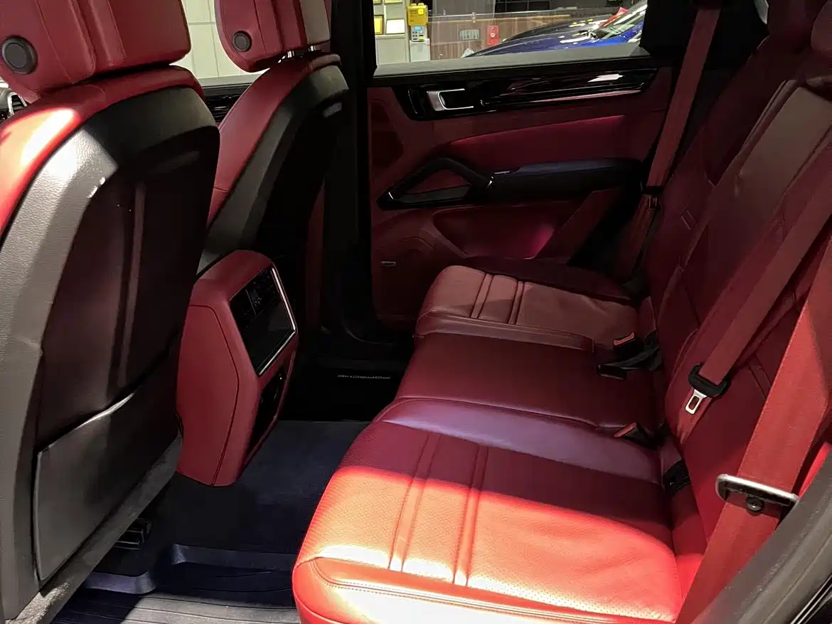 PORSCHE CAYENNE NEW ENERGY