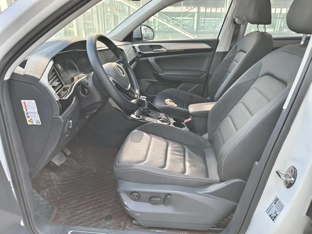 Volkswagen Tayron 2022 280TSI 2WD Luxury Smart Connect Edition фото 4