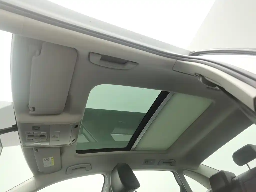 Volkswagen Sagitar, миниатюра 14