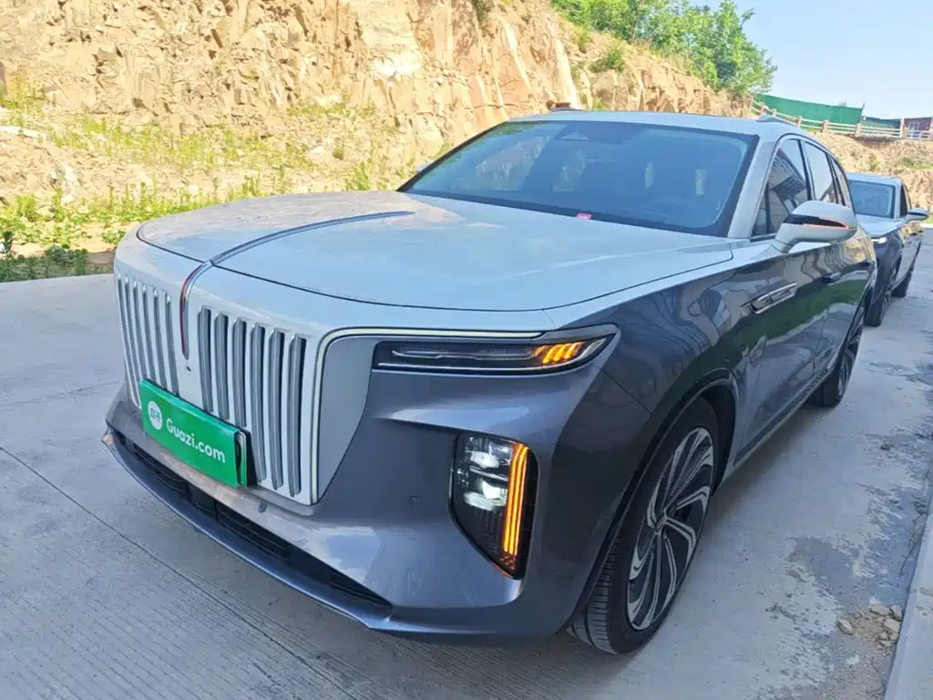Hongqi E-HS9 2022 660km Qi Ling Edition (4-seater)