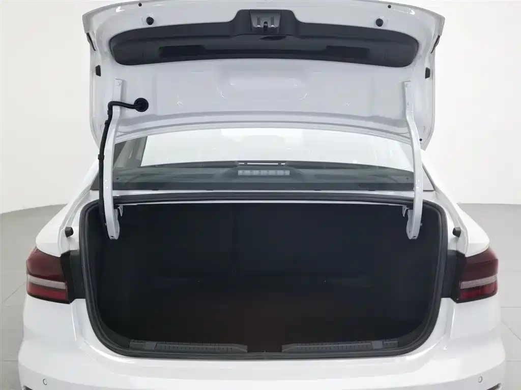 Volkswagen Lavida 2021 280TSI DSG Luxury Edition фото 16