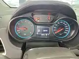 Photo 12 - Chevrolet Cruze