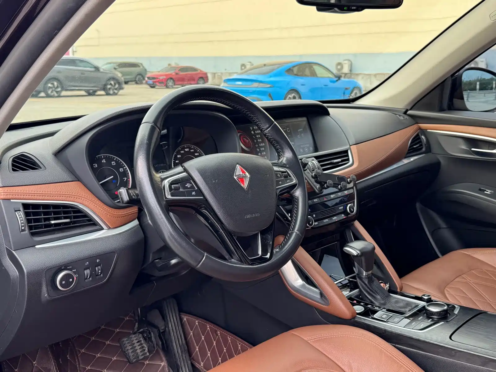 Фото 7 - Borgward BX7