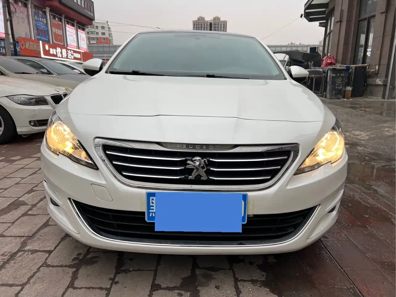 Peugeot 408 2016 1.6T Automatic Luxury Edition фото 2