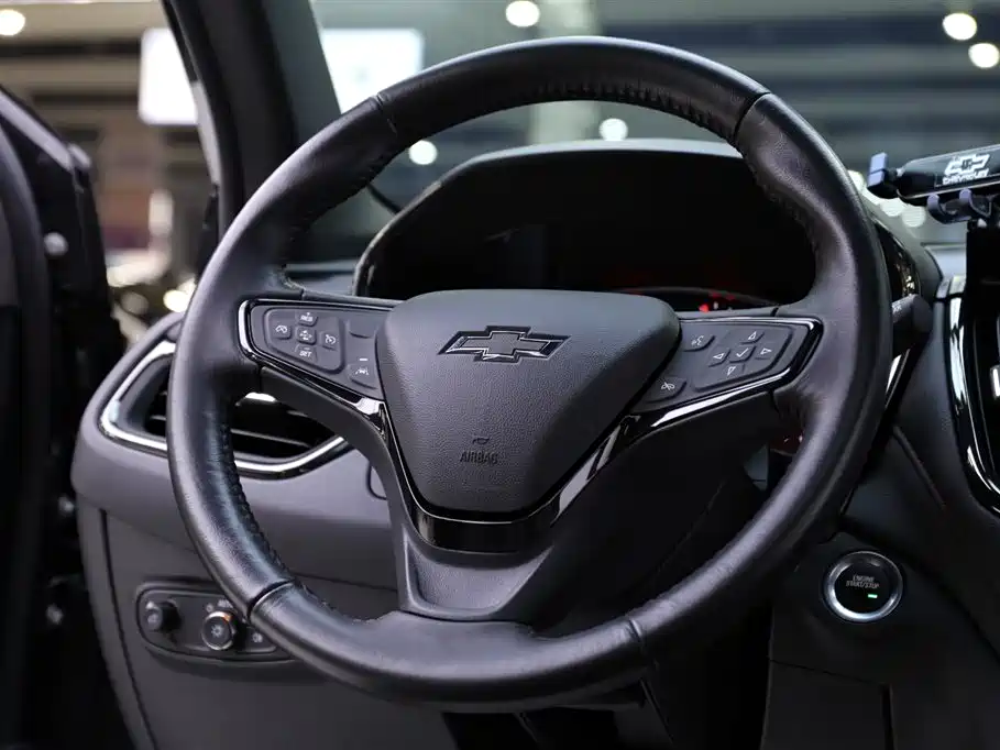 Chevrolet Equinox 2022 Mild Hybrid 550T RS 4WD Intelligent Defense Edition фото 11
