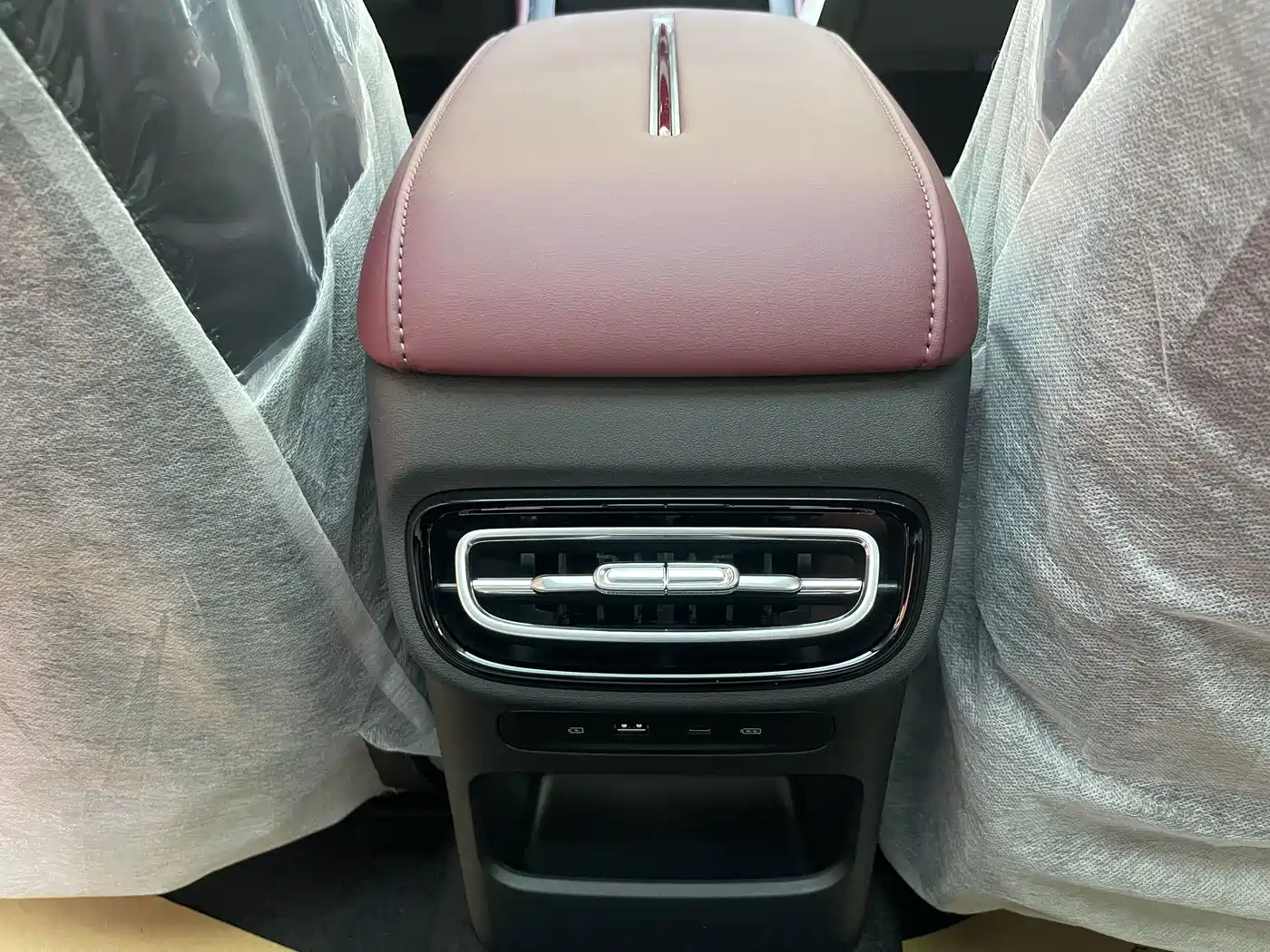 Hongqi H5 2026