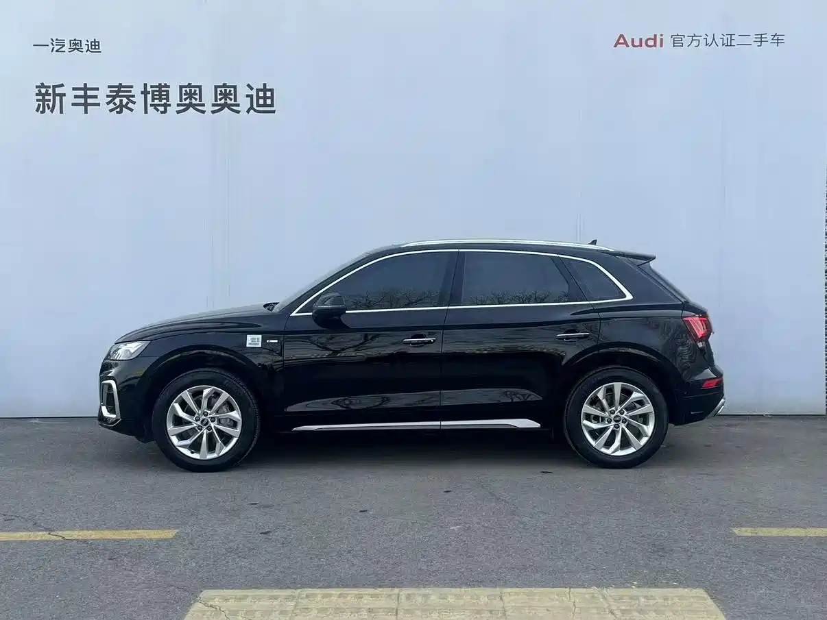 Audi Q5L 2022 40T Luxury Dynamic фото 3