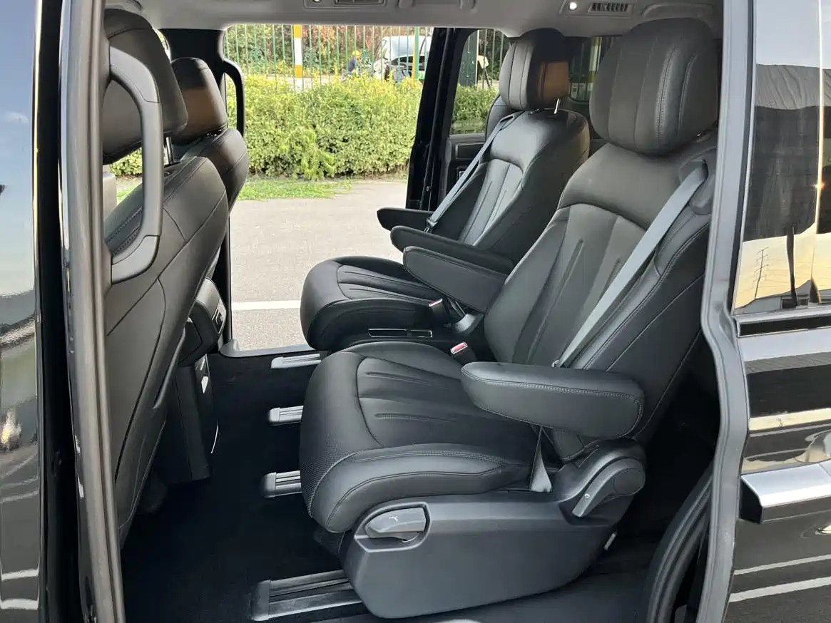 BYD M9, миниатюра 10