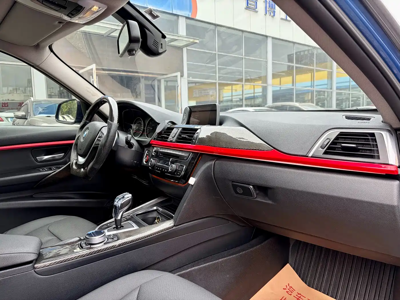 BMW 3 Series 2017 320Li M Sport фото 4