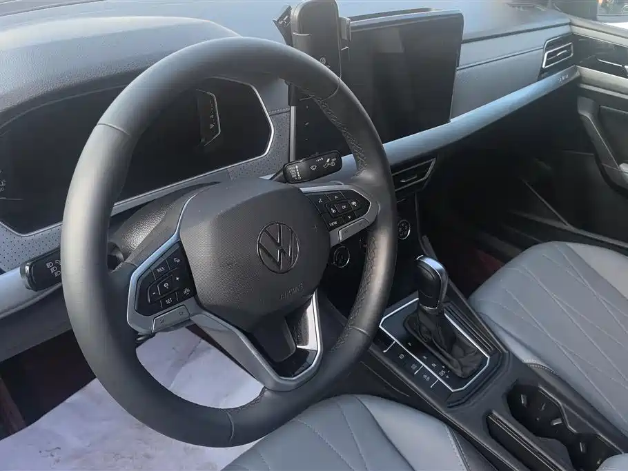 Volkswagen Lavida 2024 Model 1.5L Automatic Full Comfort Edition фото 12