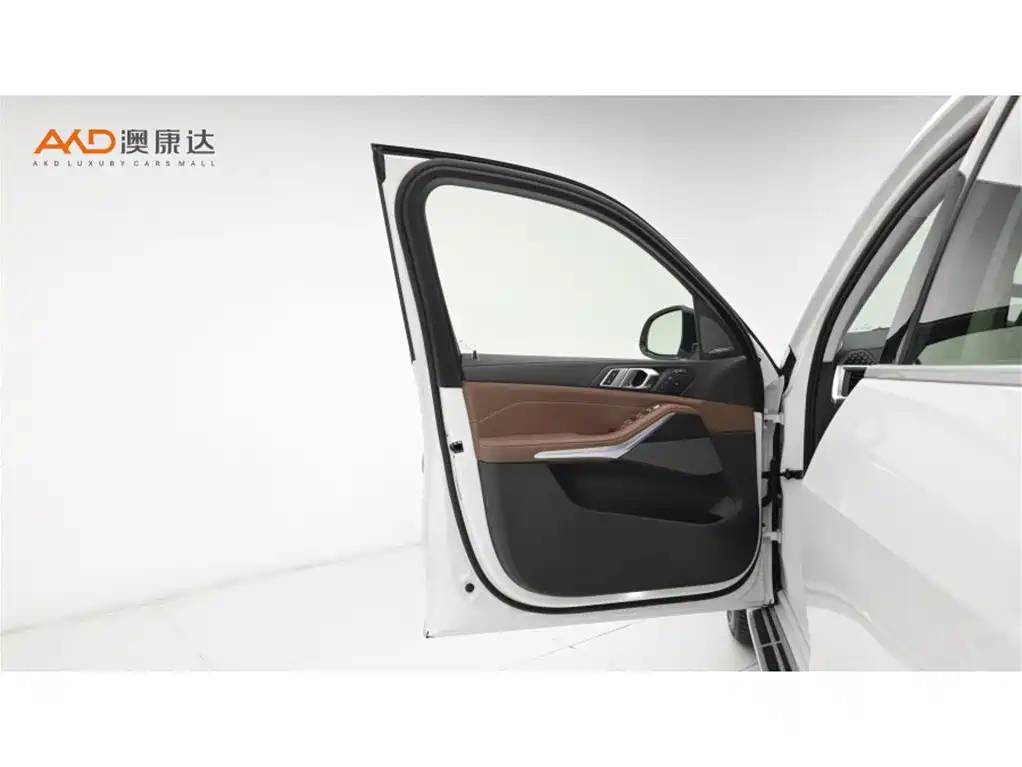 BMW X7 2023 xDrive40i Leading Luxury Package фото 11