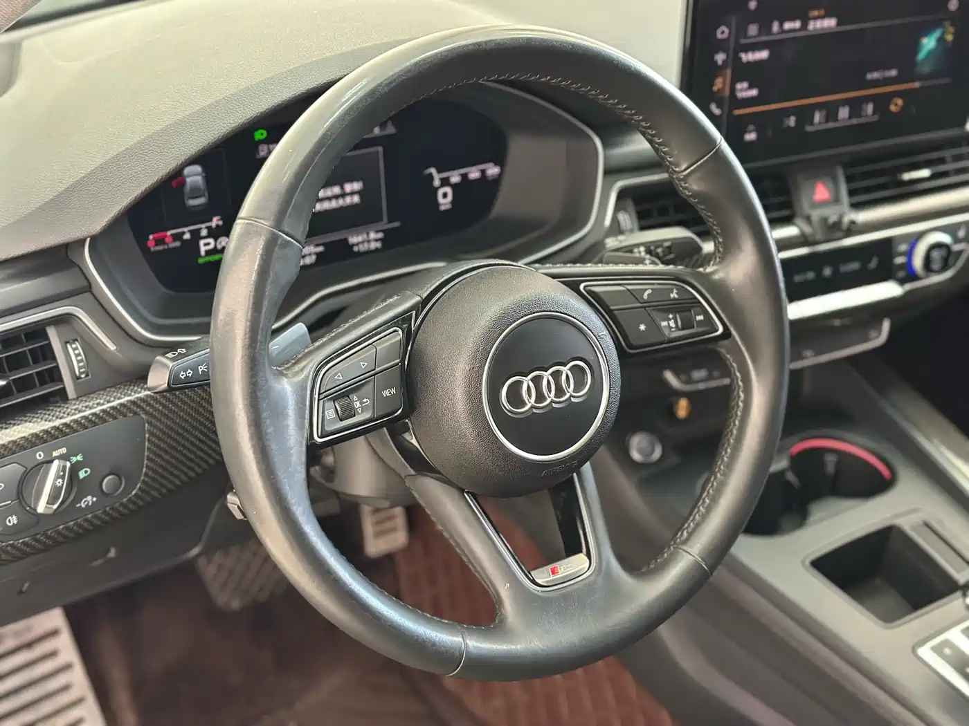 Audi A4L 2020 40 TFSI quattro Luxury Dynamic фото 5