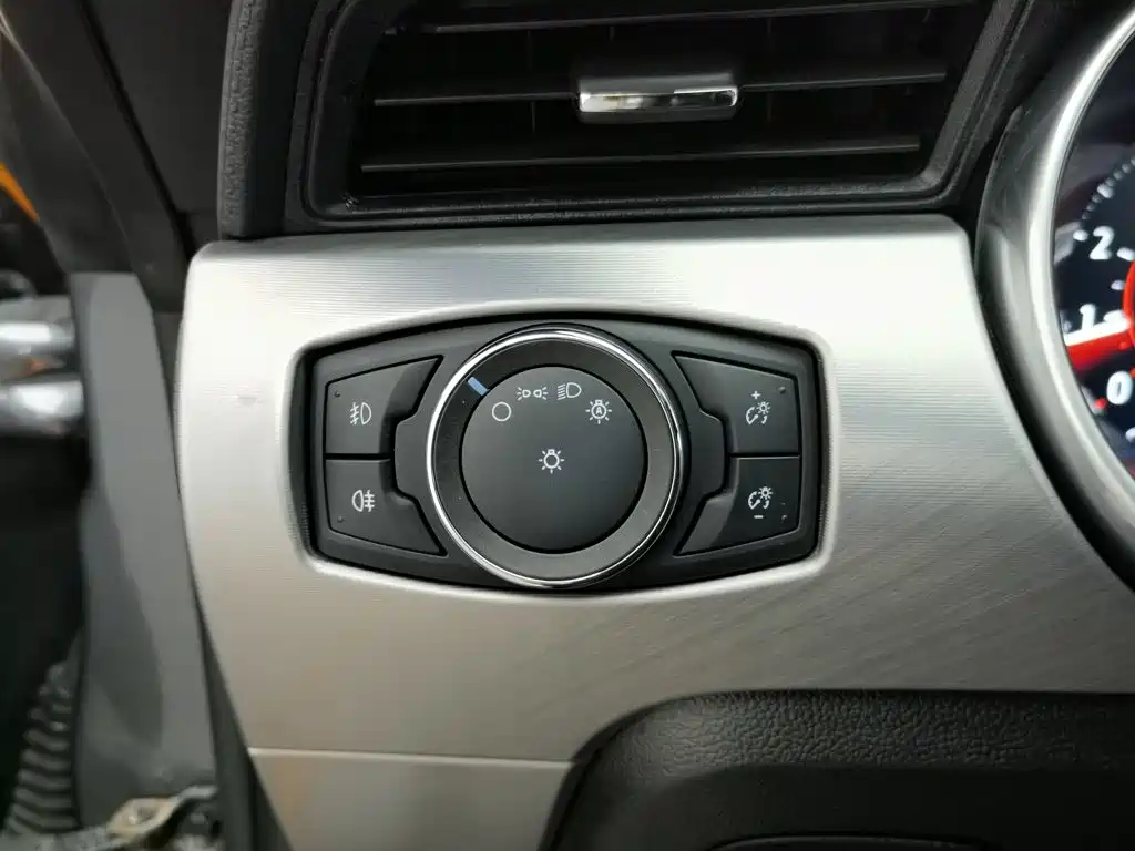 Ford Mustang, миниатюра 21