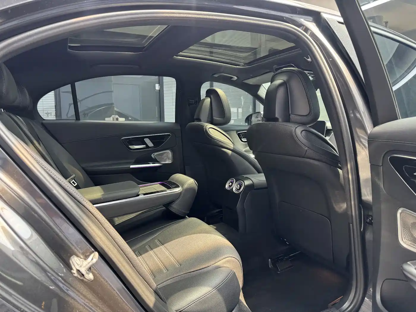 Mercedes-Benz C-Class 2022 Facelift C 260 L Sport фото 14