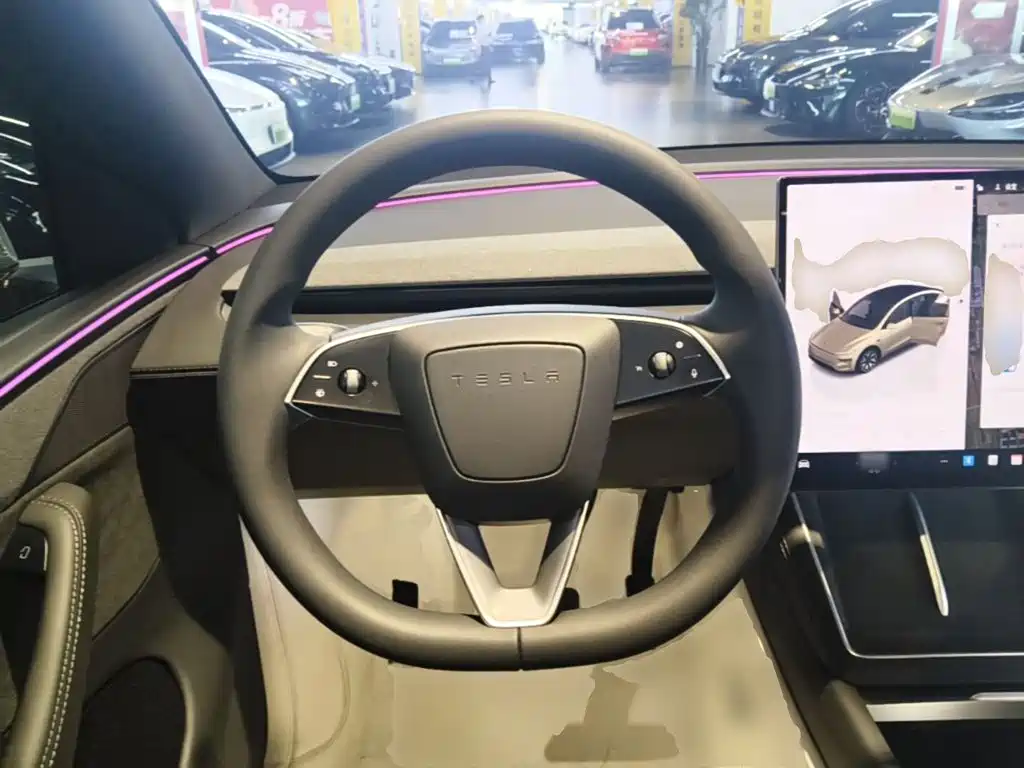 Tesla Model Y L 2025 2025 Facelift Long Range AWD
