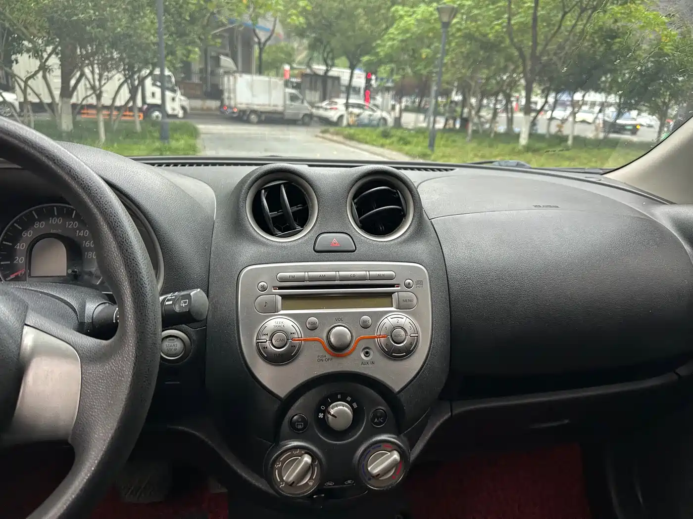 Nissan March 2011 2010 1.5L Automatic Easy Shine Edition