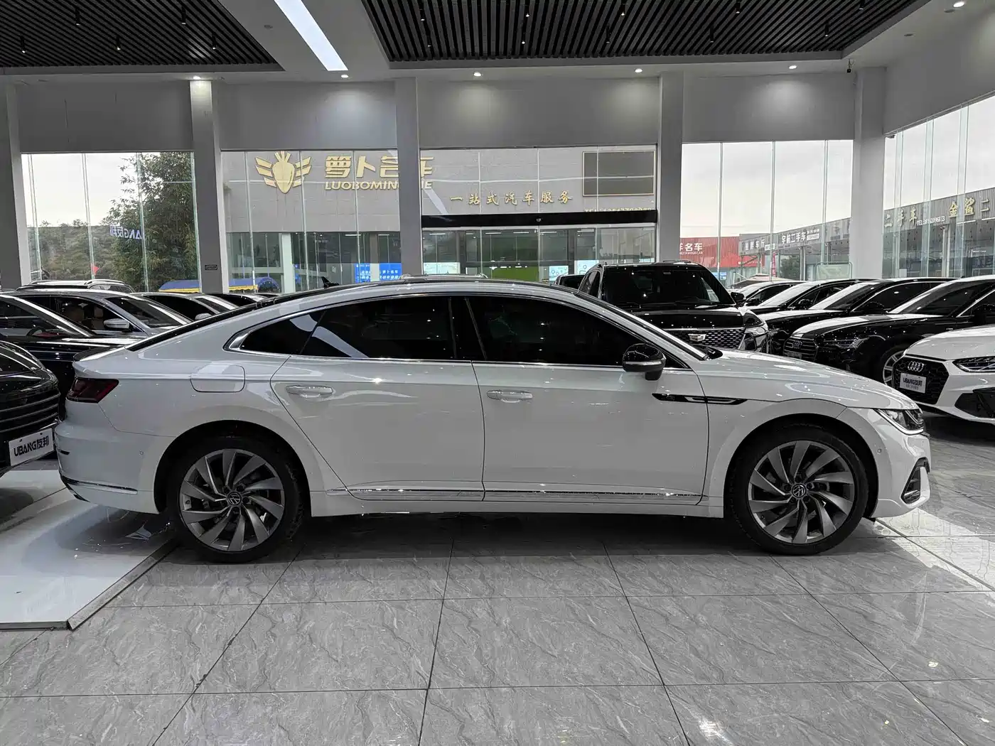 Volkswagen FAW-Volkswagen CC 2021 380TSI Eye-catching Edition фото 6