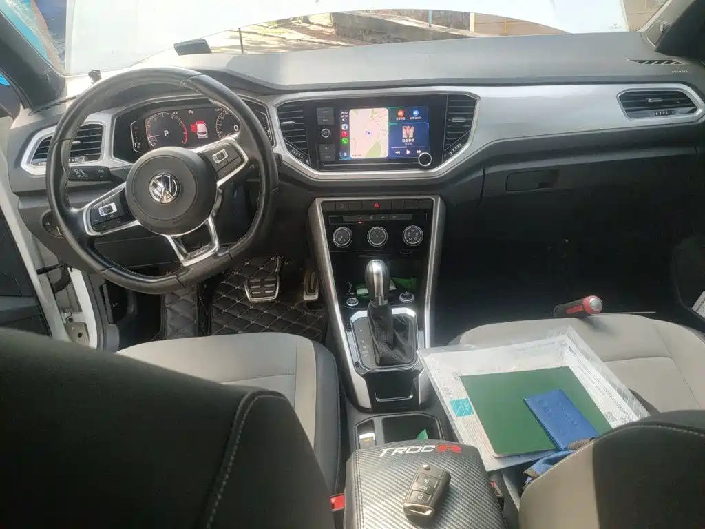 Photo 5 - Volkswagen T-ROC