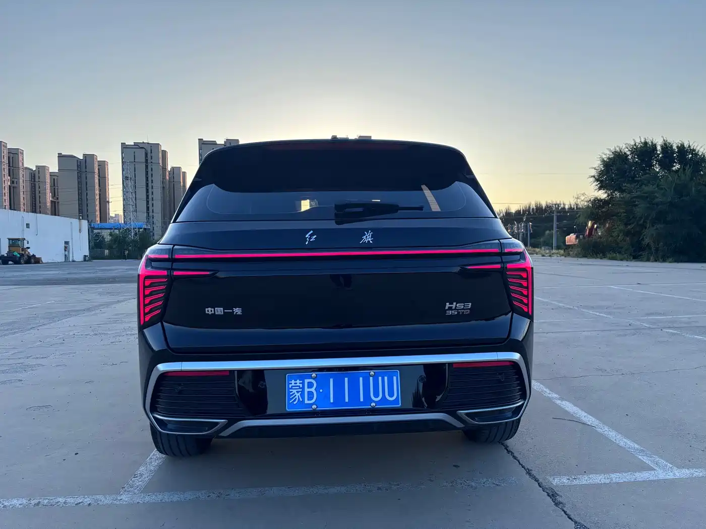 Hongqi HS3, миниатюра 6