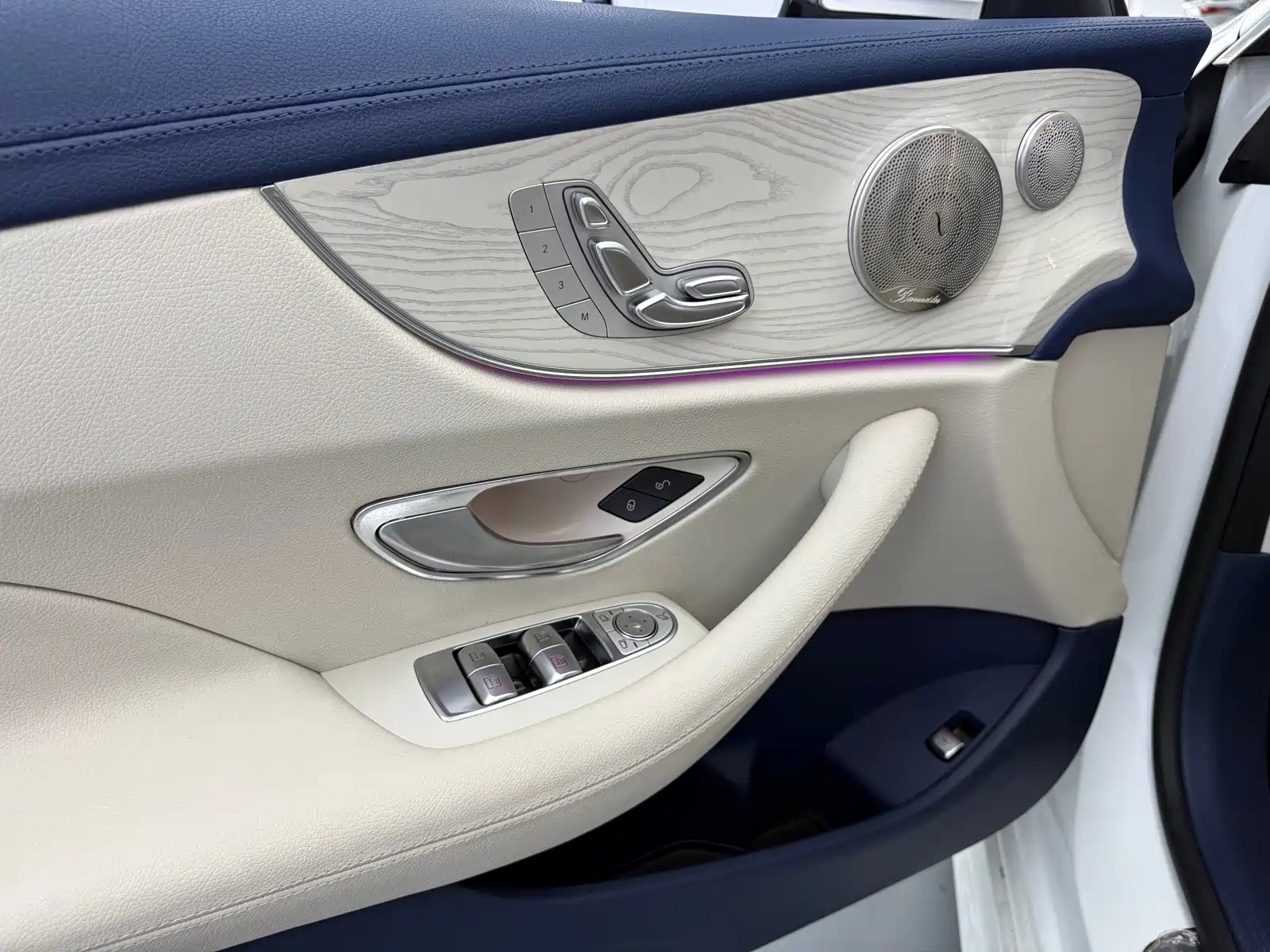 Фото 11 - Mercedes-Benz E-Class (Import)