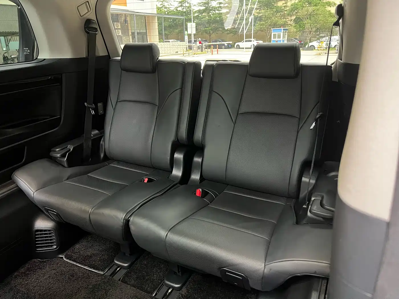 Toyota Vellfire 2019 Hybrid 2.5L HV Luxury Edition фото 10