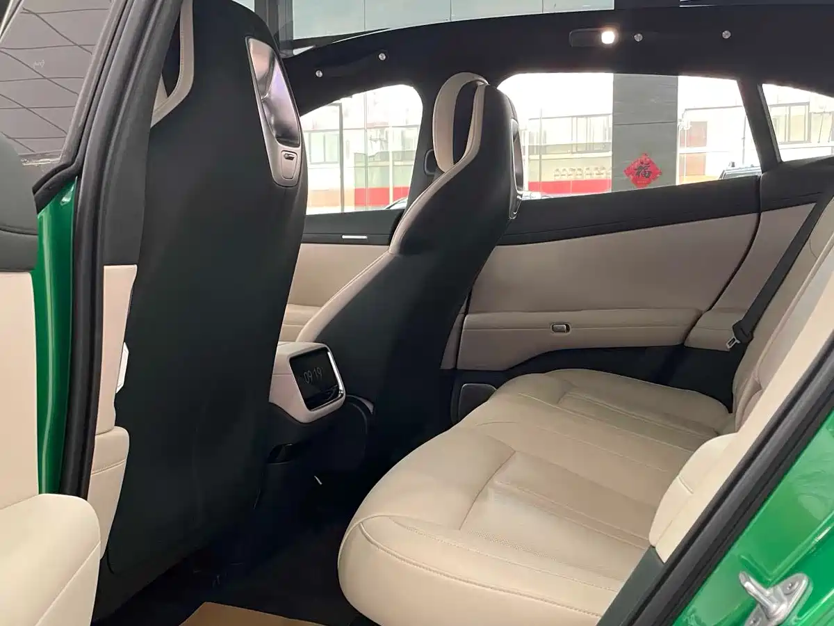 Xiaomi Auto Xiaomi YU7 2025 Extended Range RWD Edition фото 6