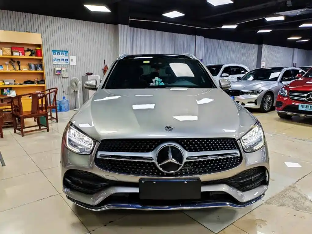 Фото 2 - Mercedes-Benz GLC