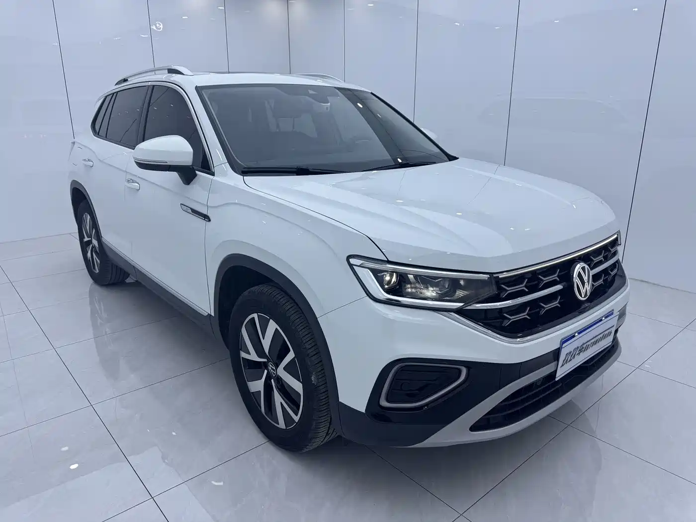 Volkswagen Tayron 2023 280TSI 2WD Luxury Plus Advanced Edition фото 3