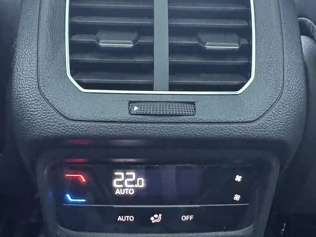 Volkswagen Tayron 2023 280TSI 2WD Luxury Plus Advanced Edition фото 12