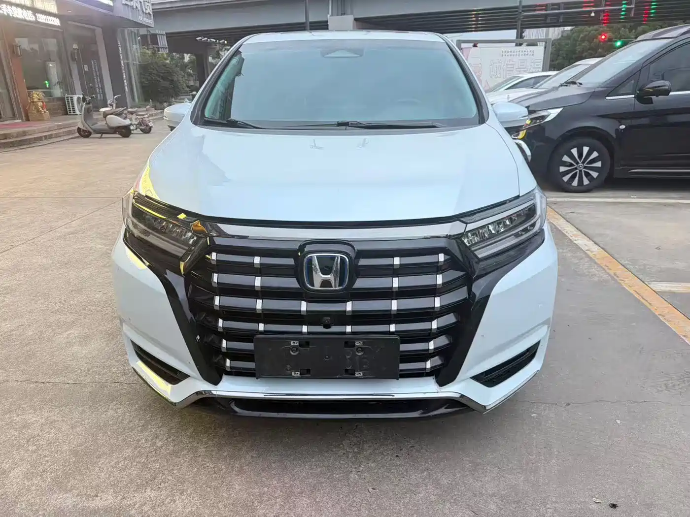 Honda Elysion 2024 2024 2.0L e:HEV Luxury Edition