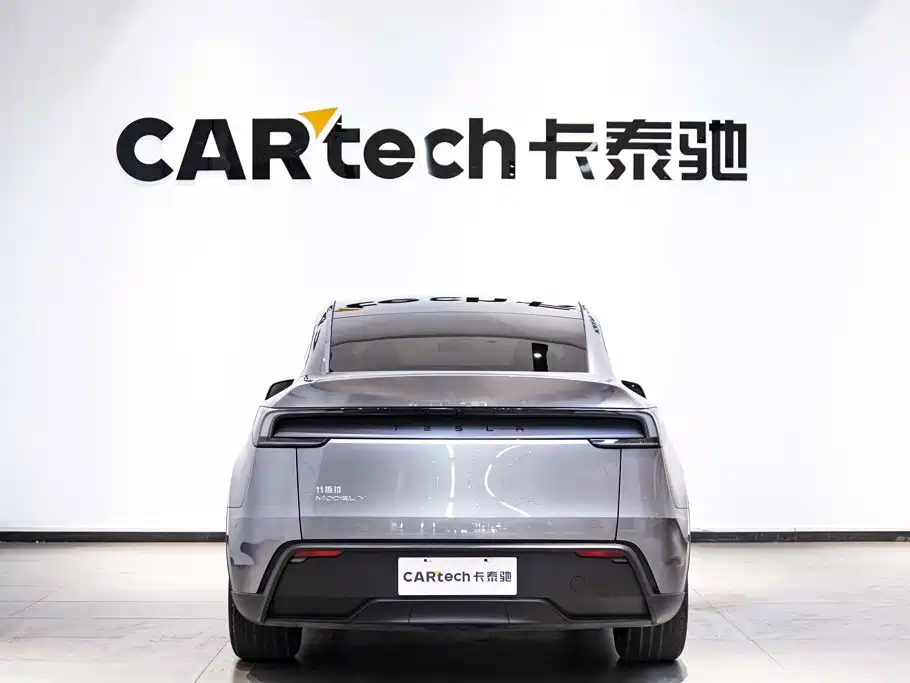 Tesla Model Y 2026 2025 Rear-Wheel Drive